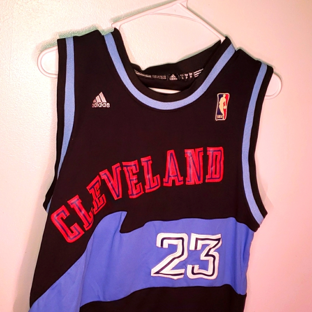 LeBron James Cleveland jersey Adidas small